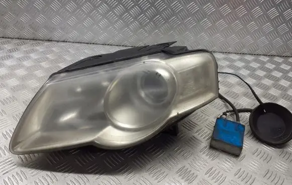 Volkswagen PASSAT B6 Headlight/headlamp 3C0941005Q