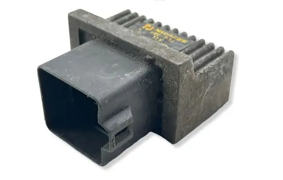 Renault Laguna II Glow plug pre-heat relay 7700115078