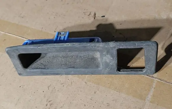 BMW 4 F32 F33 Tailgate release/open handle 51247368753 7368753