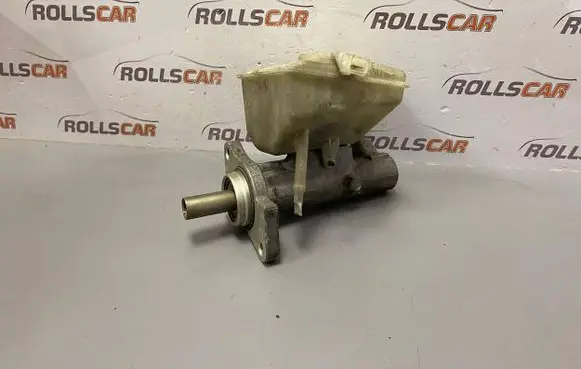 Master brake cylinder