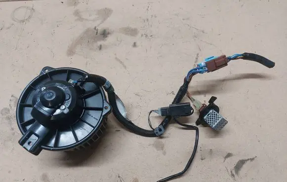 Honda Jazz Heater fan/blower 194000821