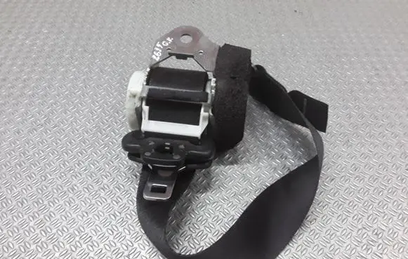 Ford Mondeo MK IV Rear seatbelt