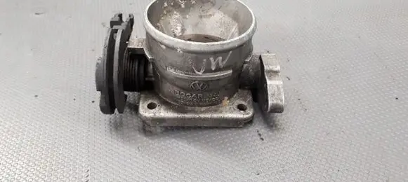 Volkswagen PASSAT B4 Throttle body valve 037061BN