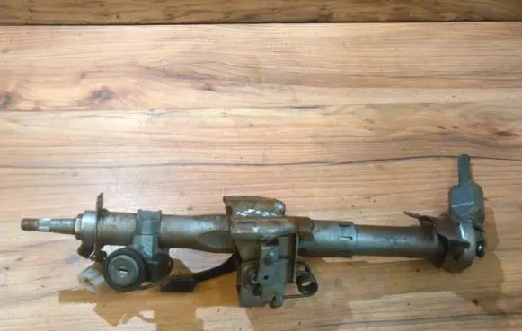 Nissan Almera Steering wheel axle