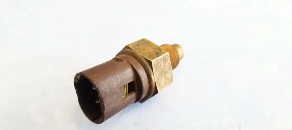 Coolant temperature sensor