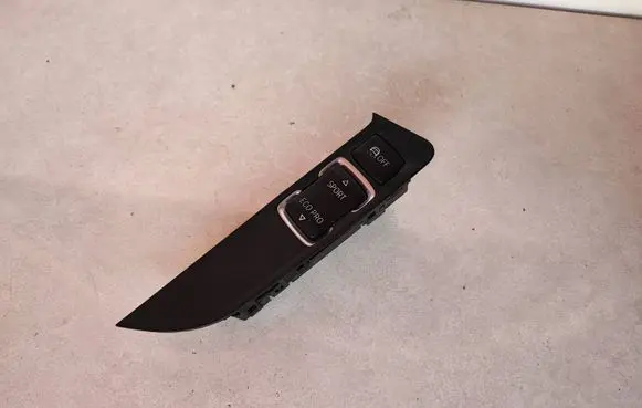 Traction control (ASR) switch
