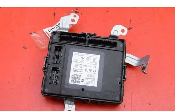 KIA Sportage Engine control unit/module ECU 95400R2200