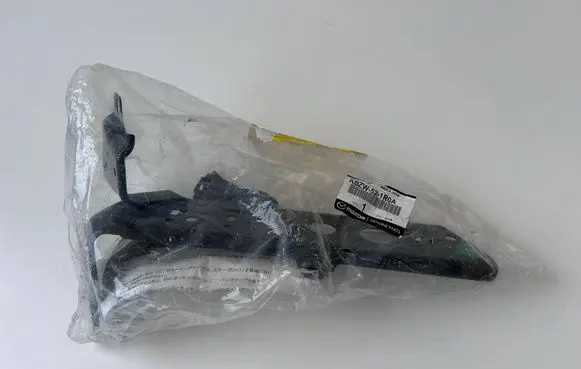 Mazda CX-5 Fender mounting bracket KBZW-52-1R0A