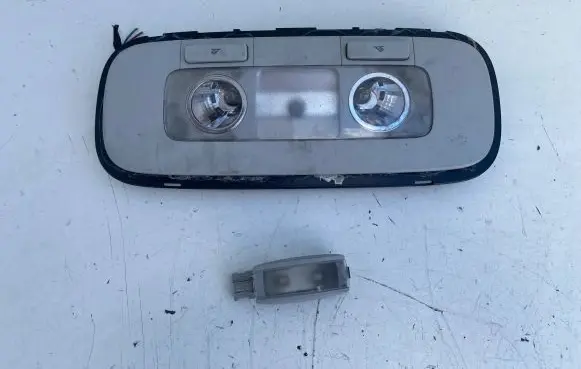 Volkswagen PASSAT B7 Rear seat light 1K0867599D