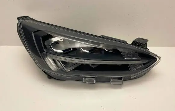 Ford Focus Headlight/headlamp MX7B13E014EB EB1090041 MX7B13E014