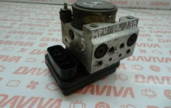 Mazda 5 ABS Pump L206-437A0 135110-19980