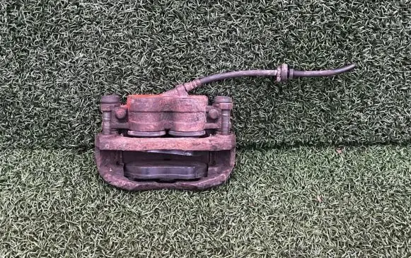Iveco Daily 4th gen Front brake caliper 504120471