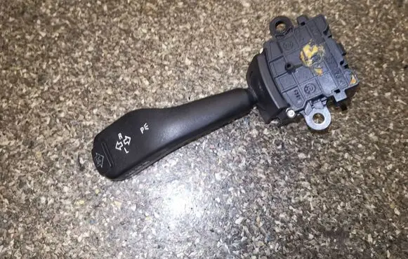 BMW X5 E53 Indicator stalk 8363668