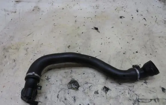 Jaguar XE Engine coolant pipe/hose