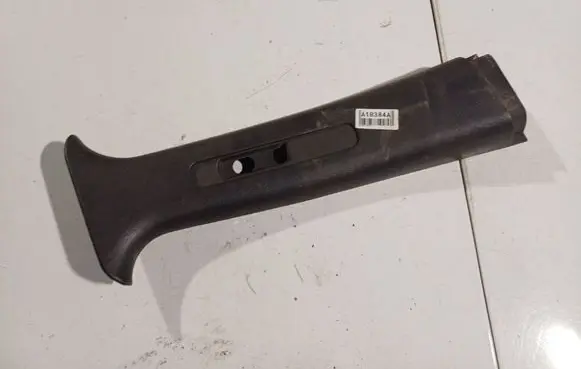 Jeep Grand Cherokee (WJ) (B) pillar trim (top) 5FA76TRMRH
