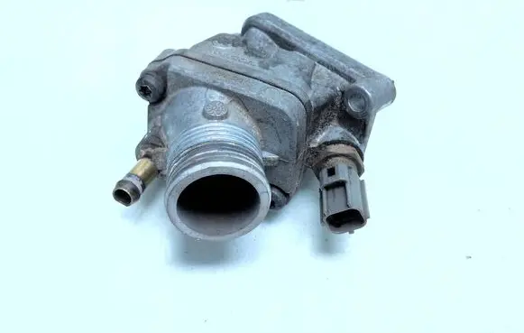 Volvo XC90 Thermostat/thermostat housing 31293698 8653103