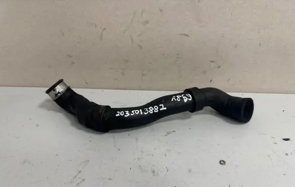Mercedes-Benz C W203 Engine coolant pipe/hose A2035013882