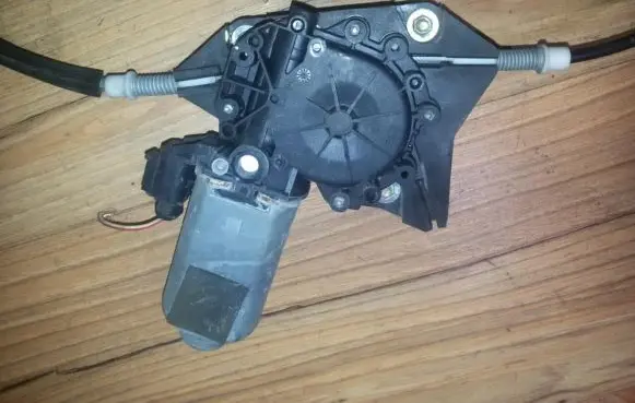 Alfa Romeo 156 Front door window regulator motor 400397a