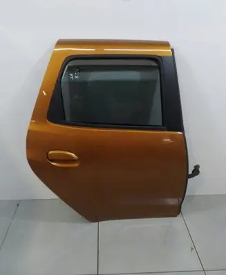 Dacia Duster II Front door