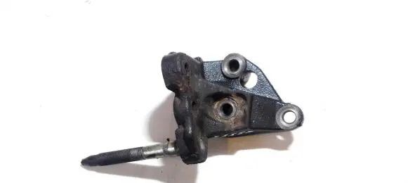 Honda Accord Engine mounting bracket