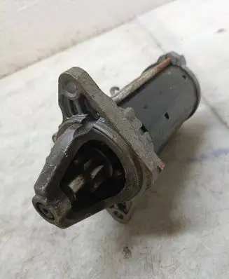 Opel Corsa D Starter motor 1005361015