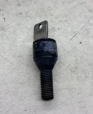 BMW 7 E32 Nuts/bolts