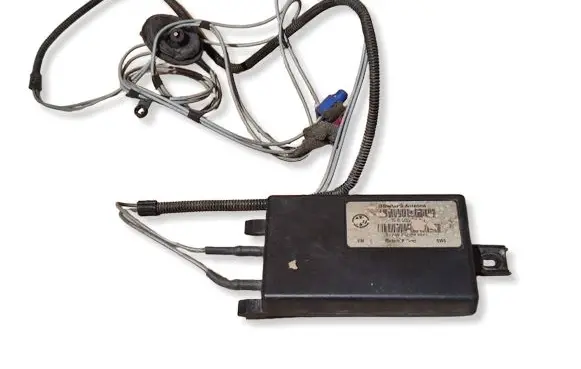 Volkswagen Touareg I Aerial antenna amplifier 7L6035507J