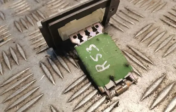 Mini One - Cooper R50 - 53 Heater blower motor/fan resistor W964260N