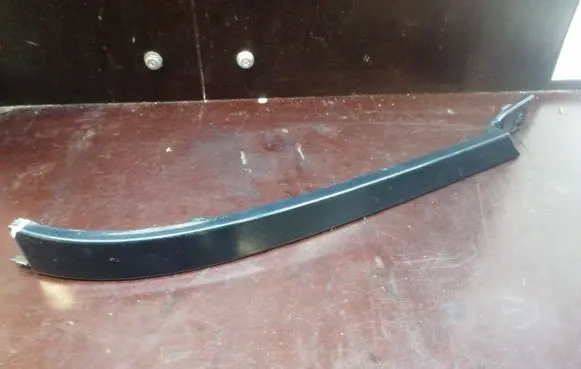 Mercedes-Benz ML W163 Under headlight/headlamp trim 1638260277