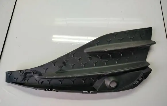 Front bumper lower grill
