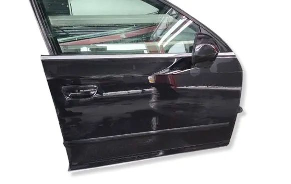 Seat Exeo (3R) Front door LC9Z