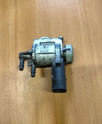 Seat Alhambra (Mk1) Turbo solenoid valve 1J0906283C