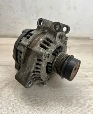 Jaguar S-Type Generator/alternator 4R8310500AB