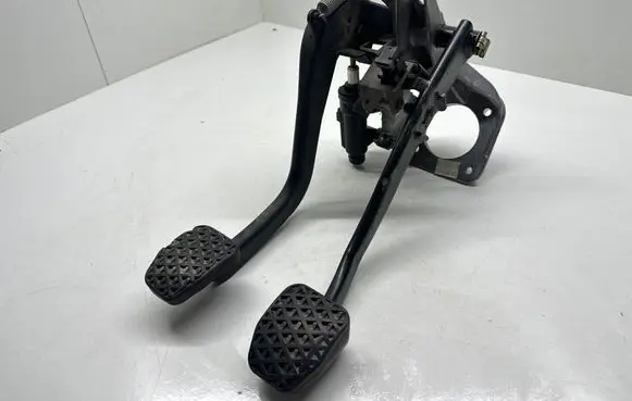 BMW 3 E46 Pedal assembly 35112229128 35311163870