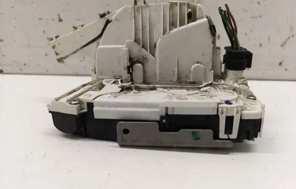 Jeep Cherokee Rear door lock P04589917AD