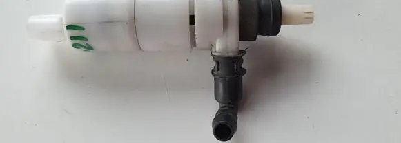 Mercedes-Benz E A207 Headlight washer pump 