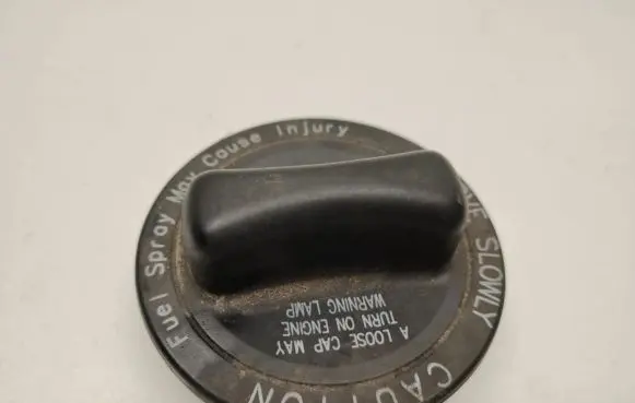 Mercedes-Benz CL C215 Fuel tank cap A2154700105