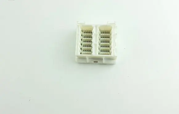 Subaru Forester SG Fuse module CM19360AN KL4426