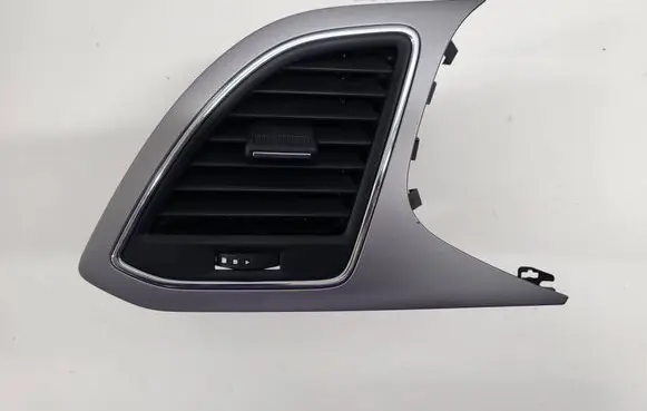 Seat Leon (5F) Dash center air vent grill 5F1820901D