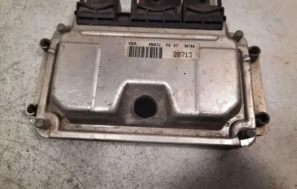 Citroen Xsara Picasso Engine control unit/module 0261206633 9637839580 M744