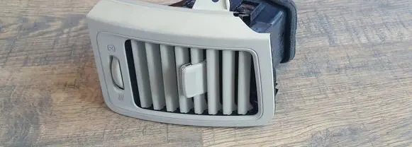 Nissan Murano Z51 Dashboard side air vent grill/cover trim 687611AA0A P19680A35000