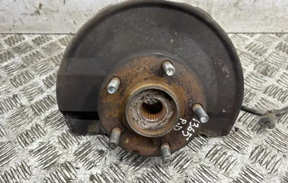 Citroen C-Crosser Front wheel hub