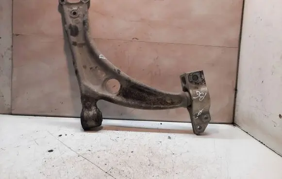Volkswagen PASSAT B6 Front lower control arm/wishbone 3C0407153B