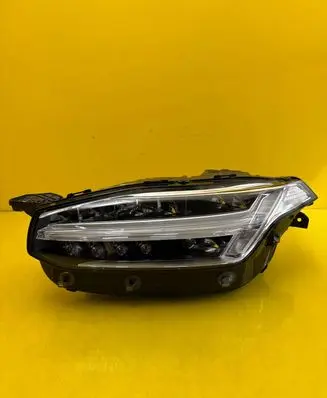 Volvo XC90 Headlight/headlamp 32404715