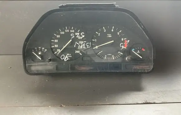 BMW 5 E34 Speedometer (instrument cluster)