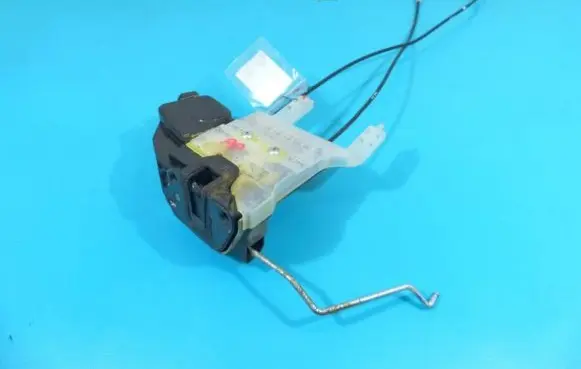 Hyundai Tucson JM Front door lock IMPRK1215572