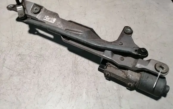 Front wiper linkage and motor