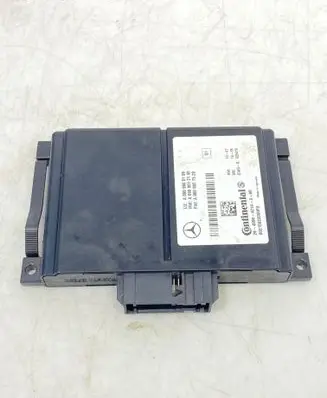 Mercedes-Benz C W205 Blind spot module A0999012100 A0009027520
