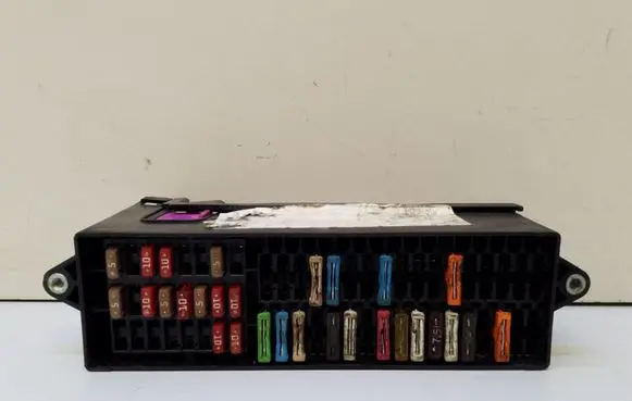 Seat Toledo III (5P) Fuse module S300C02 49045P47 5P2970000C