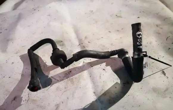 Mazda 5 Engine coolant pipe/hose